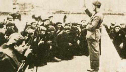 Ορκωμοσία Εθνικιστικών Τμημάτων στο «Ονομα του Σταυρού» από στρατιωτικό ιερέα