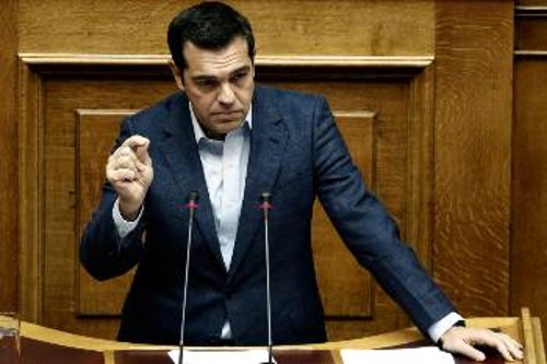 Τα «ανταλλάγματα» που απέσπασε για λογαριασμό της αστικής τάξης στο ταξίδι του στις ΗΠΑ προέταξε στην απάντησή του ο πρωθυπουργός