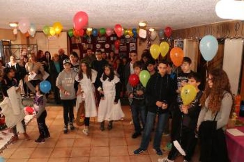 Από τη Χριστουγεννιάτικη γιορτή για παιδιά της Λαϊκής Επιτροπής Κερατσινίου - Δραπετσώνας