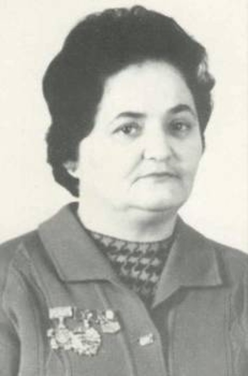 ΒΑΣΙΛΙΚΗ ΛΑΜΠΡΑΚΗ