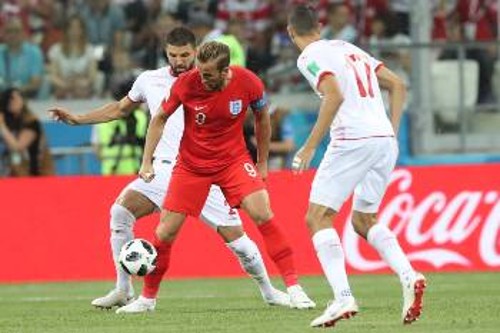 Ο Κέιν ήταν αυτός που έδωσε τη λύση στην Αγγλία, στην πρεμιέρα με αντίπαλο την Τυνησία