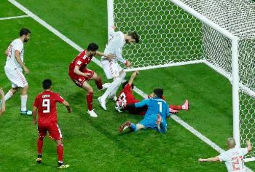Αγκαλιά με την πρόκριση στους «16» είναι πλέον η Ισπανία μετά τη χτεσινή νίκη επί του Ιράν