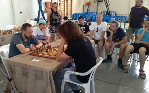 Blitz με τον Γ. Παπαϊωάννου