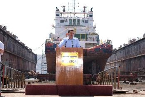 Από την κυβερνητική φιέστα του περασμένου Αυγούστου στο Νεώριο της Σύρου. Το «μάρμαρο» πληρώνουν οι εργαζόμενοι και ο λαός