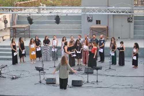 Από την παράσταση των μαθητών της φωνητικής στο φετινό Φεστιβάλ