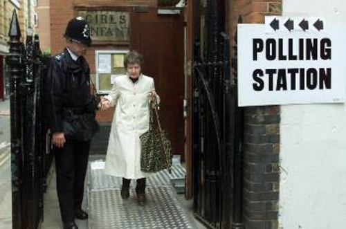 Εκλογικό τμήμα στο κέντρο του Λονδίνου