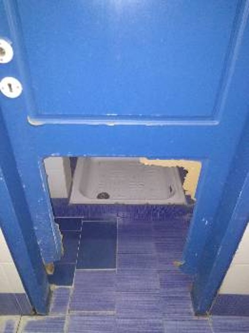 Ντους με... θέα, στη Φοιτητική Εστία Αθηνών