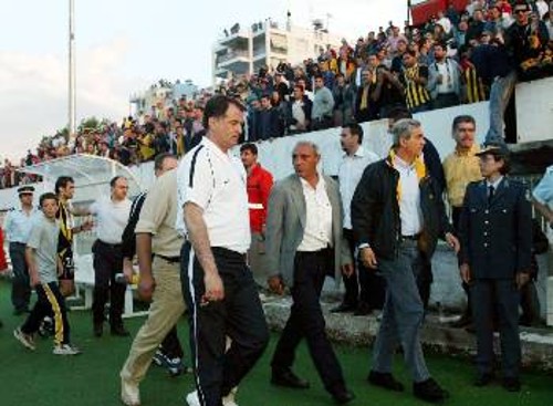 Διά πυρός και σιδήρου πέρασε ο Μπάγεβιτς στον πάγκο της ΑΕΚ