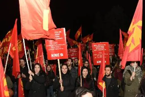 Από παλιότερη κινητοποίηση αλληλεγγύης της ΚΝΕ στον λαό της Βενεζουέλας