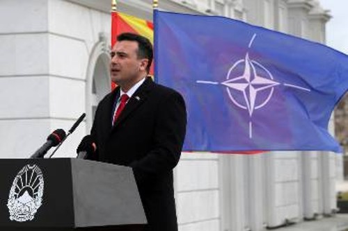 Με την έπαρση της ΝΑΤΟικής σημαίας στη Βόρεια Μακεδονία, ολοκληρώθηκε η αποστολή της συμφωνίας Τσίπρα - Ζάεφ