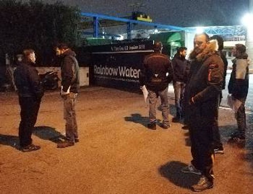 Από την παρέμβαση ενάντια στην απόλυση στην επιχείρηση «Rainbow Waters»