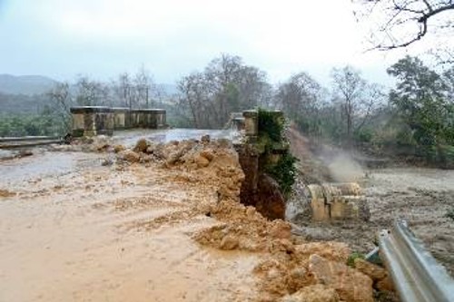 Καταστράφηκε η ιστορική γέφυρα του Κερίτη