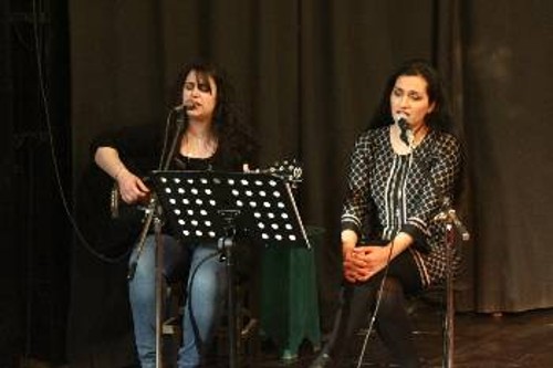 Η Μυρσίνη Κουτσκουδή και η Στρατούλα Χιώτη