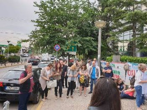 Από τη χτεσινή απεργιακή συγκέντρωση των εργαζομένων