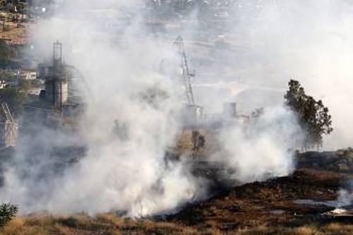 Για άλλη μια φορά η Δυτική Αττική μετατράπηκε σε θάλαμο αερίων (φωτ. από παλιότερη πυρκαγιά στη Φυλή)