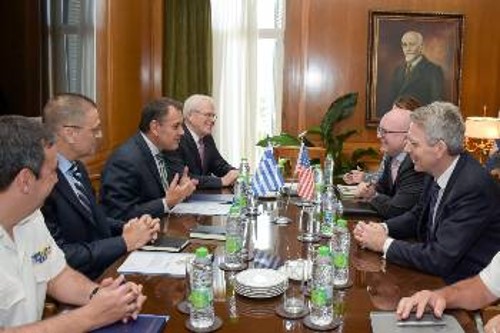 Από τη συνάντηση του υπουργού Αμυνας με τον υφυπουργό Εξωτερικών των ΗΠΑ, Ρίκερ, μέσα στη βδομάδα