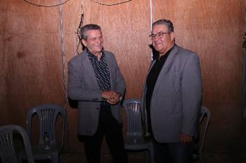 Ο Δ. Κουτσούμπας με τον Γ. Μαργαρίτη