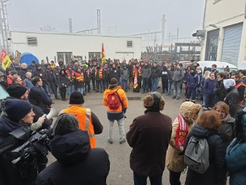 Από τις συνελεύσεις εργαζομένων στους χώρους δουλειάς