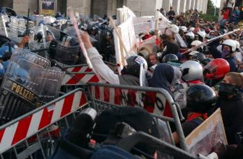 Διαδηλώσεις στην Ιταλία κατά του «Ευρωσυντάγματος»