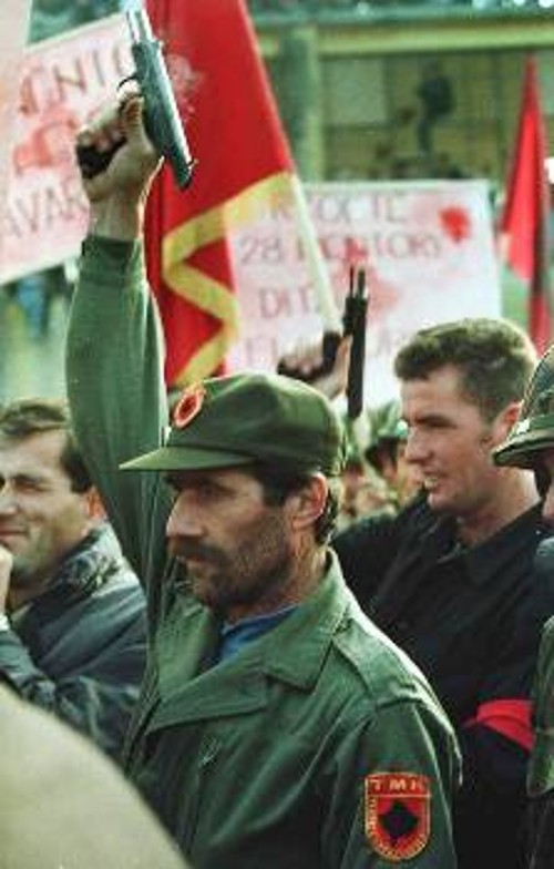 Ο φανατισμός ήταν ολοφάνερος την ημέρα της εθνικής γιορτής των Αλβανών Κοσσοβάρων