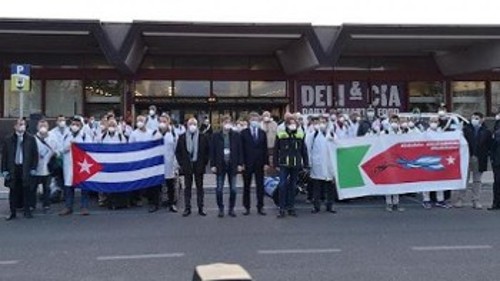 Από την άφιξη των Κουβανών γιατρών στην Ιταλία την φετινή άνοιξη στο πρώτο κύμα της πανδημίας του κορονοϊού