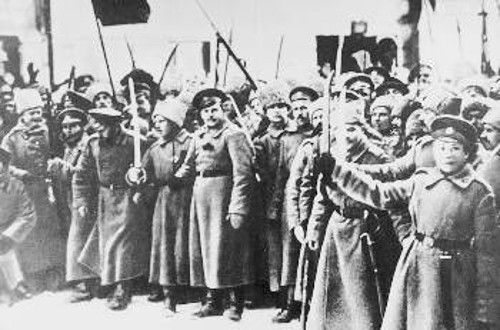 Η Οχτωβριανή Επανάσταση στα 1917, ήταν το μεγαλύτερο κοσμοϊστορικό γεγονός του 20ού αιώνα. Ηταν η πρώτη φορά στην Ιστορία της ανθρωπότητας που η εργατική τάξη με τους συμμάχους της, ανατρέποντας τον καπιταλισμό, εγκαθίδρυε τη δική της εξουσία, οργάνωνε το εργατικό κράτος