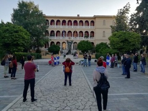 Κοκκινιά: Στο μνημείο του ματωμένου Μπλόκου