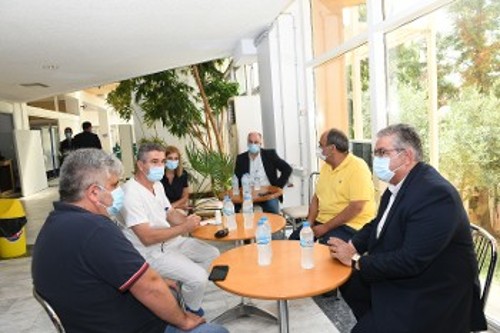 Από τη συνάντηση με το ΔΣ του Σωματείου Εργαζομένων