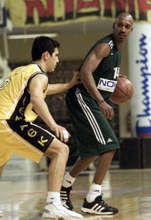 Σε κρίσιμο σημείο για τα ευρωπαΪκά τους όνειρα φθάνουν σήμερα ΑΕΚ και Παναθηναϊκός