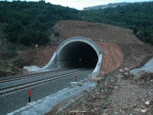 Ο ανισόπεδος κόμβος πάνω από το τούνελ παραμένει ακόμα στα χαρτιά