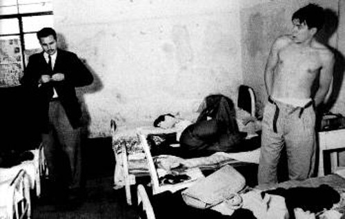Με τον Τσε κρατούμενοι στη φυλακή Μιγέλ Σουλτς στο Μεξικό το 1956