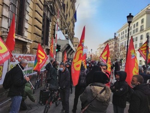 Από διαμαρτυρία τον περασμένο Νοέμβρη έξω από το υπουργείο Οικονομικών, στη Ρώμη