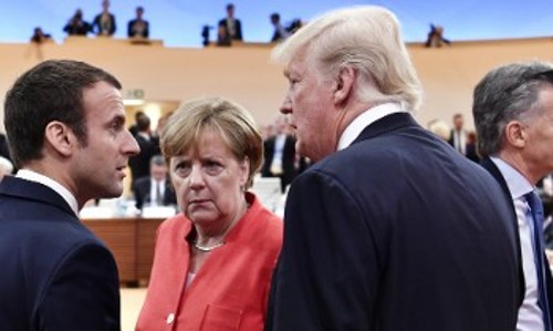 Ο Αμερικανός πρώην Πρόεδρος με την Μέρκελ και τον Μακρόν σε παλιότερη σύνοδο των ΗΠΑ - ΕΕ