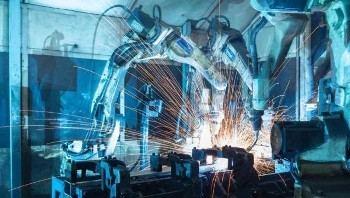 Εφαρμογή των ρομπότ στη βιομηχανική παραγωγή