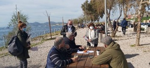 Δραπετσώνα: Με περιοδεία στα «Λιπάσματα» συνδυάστηκε η εξόρμηση