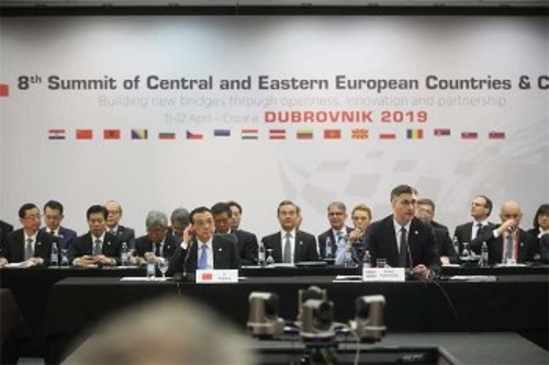 Από παλιότερη Σύνοδο του σχήματος «17+1»
