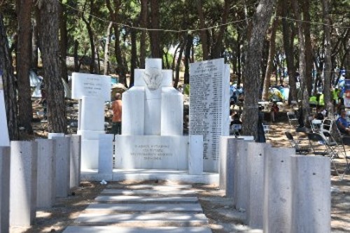 Το μνημείο των εκτελεσμένων από τους ναζί, που βρίσκεται στο Αλσος Τσαμάκια
