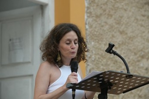 Η Α' αντιπρόεδρος του Ελληνοκουβανικού Συνδέσμου, Κ. Γεράκη