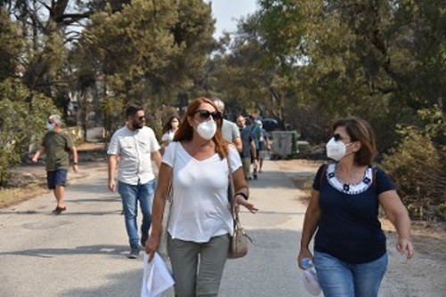 Από την περιοδεία της Δ. Μανωλάκου στη Βαρυμπόμπη