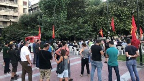 Σύσκεψη της ΤΟ Μεταφορών Αττικής στο Πασαλιμάνι
