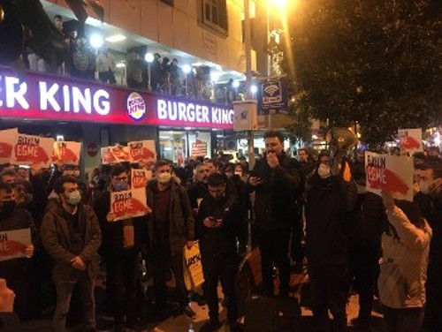 Πλάνα από τη νέα κινητοποίηση του ΚΚ Τουρκίας στην Κωνσταντινούπολη