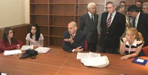Τι μας λέει ο άνθρωπος...