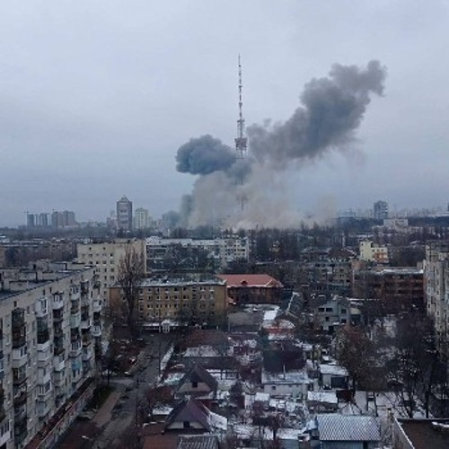 Από το ρωσικό χτύπημα στον πύργο τηλεπικοινωνιών στο Κίεβο