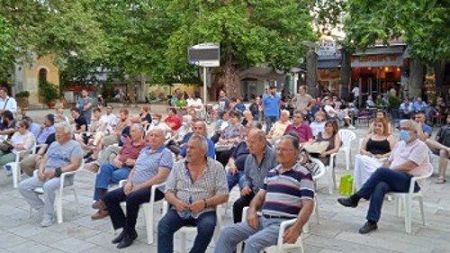 Πλήθος κόσμου παρακολούθησε με μεγάλο ενδιαφέρον την εκδήλωση του ΚΚΕ