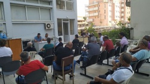 Από σύσκεψη οικοδόμων στα Χανιά