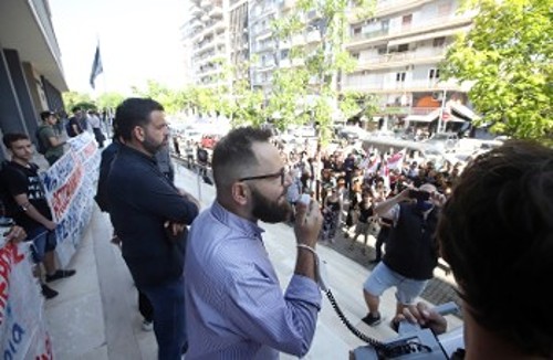 Η τρομοκρατία δεν θα περάσει, ξεκαθάρισαν οι απεργοί