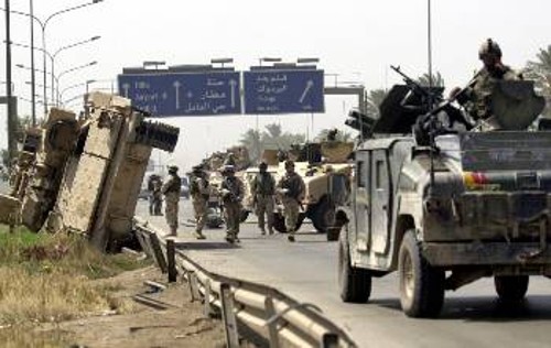 Κατοχικές δυνάμεις αποκλείουν περιοχή μετά από επίθεση σε αυτοκινητοπομπή