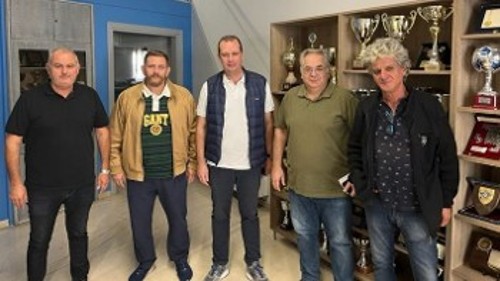Από τη συνάντηση της αντιπροσωπείας του ΚΚΕ με τη διοίκηση της ΕΠΣ Λάρισας