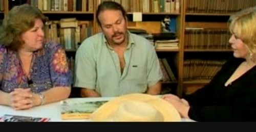 Στιγμιότυπο με την Αλέϊδα και τον Καμίλο Γκεβάρα, από εκπομπή μου στην Αβάνα το 2004