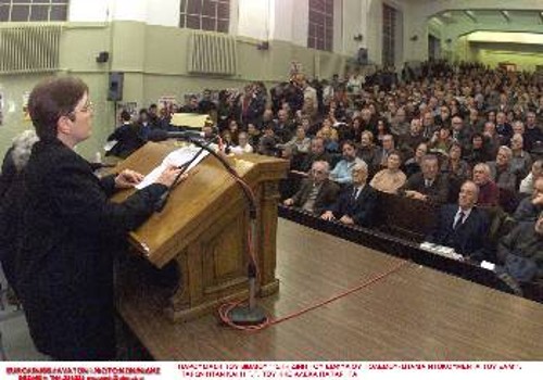 Η ΓΓ της ΚΕ του ΚΚΕ στο βήμα της Παλιάς Φιλοσοφικής Σχολής του Πανεπιστημίου Θεσσαλονίκης